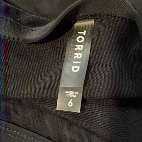 Torrid Slim Fix Black Wireless Lattice Front One Piece Swimsuit 6X 30 - Picture 12 of 13